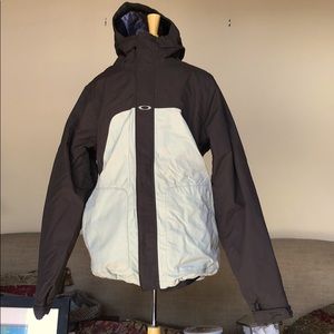 Excellent condition Oakley ski/snowboard jacket